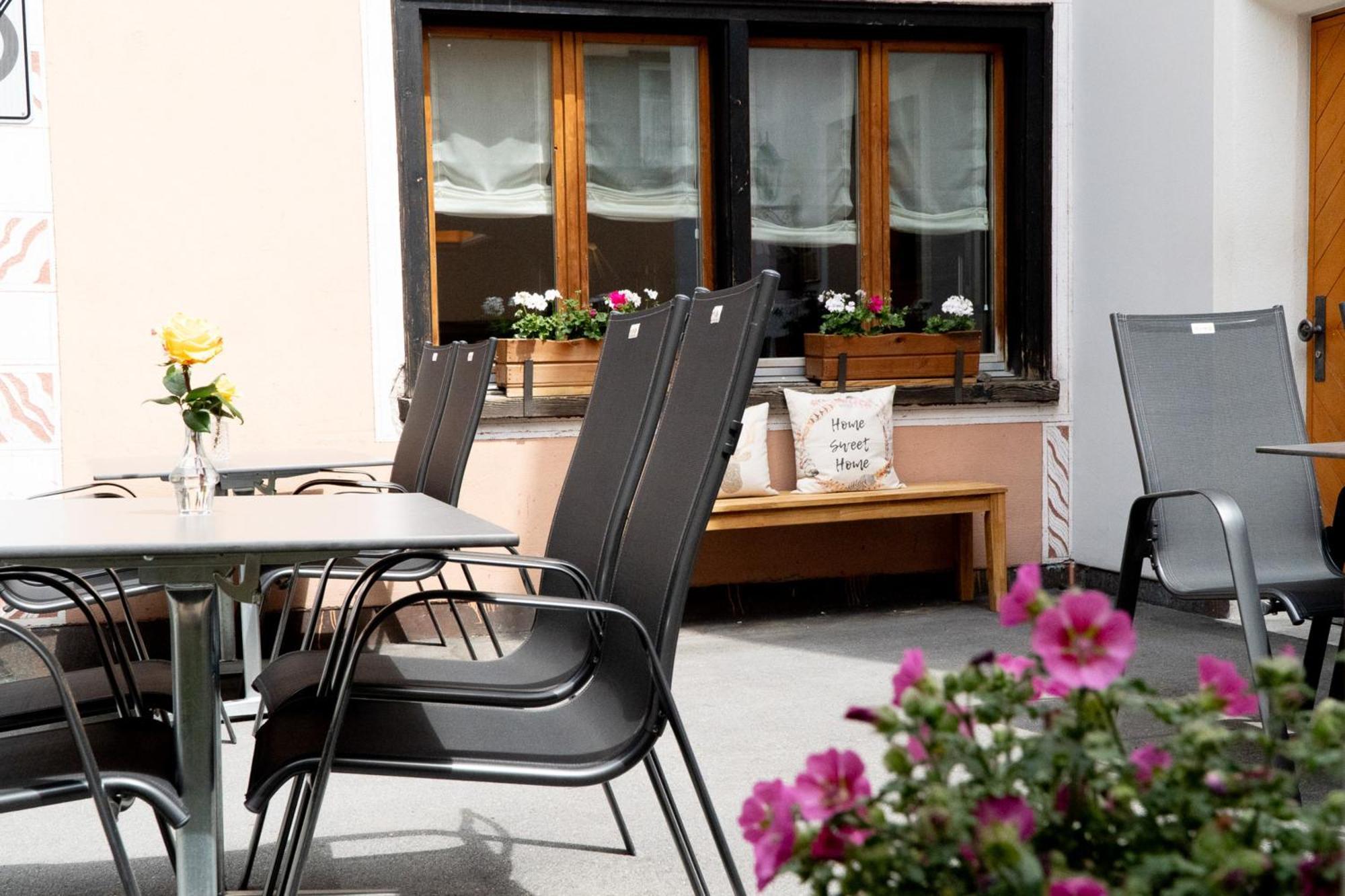 La Tgoma - & Restaurant 3* Lenz